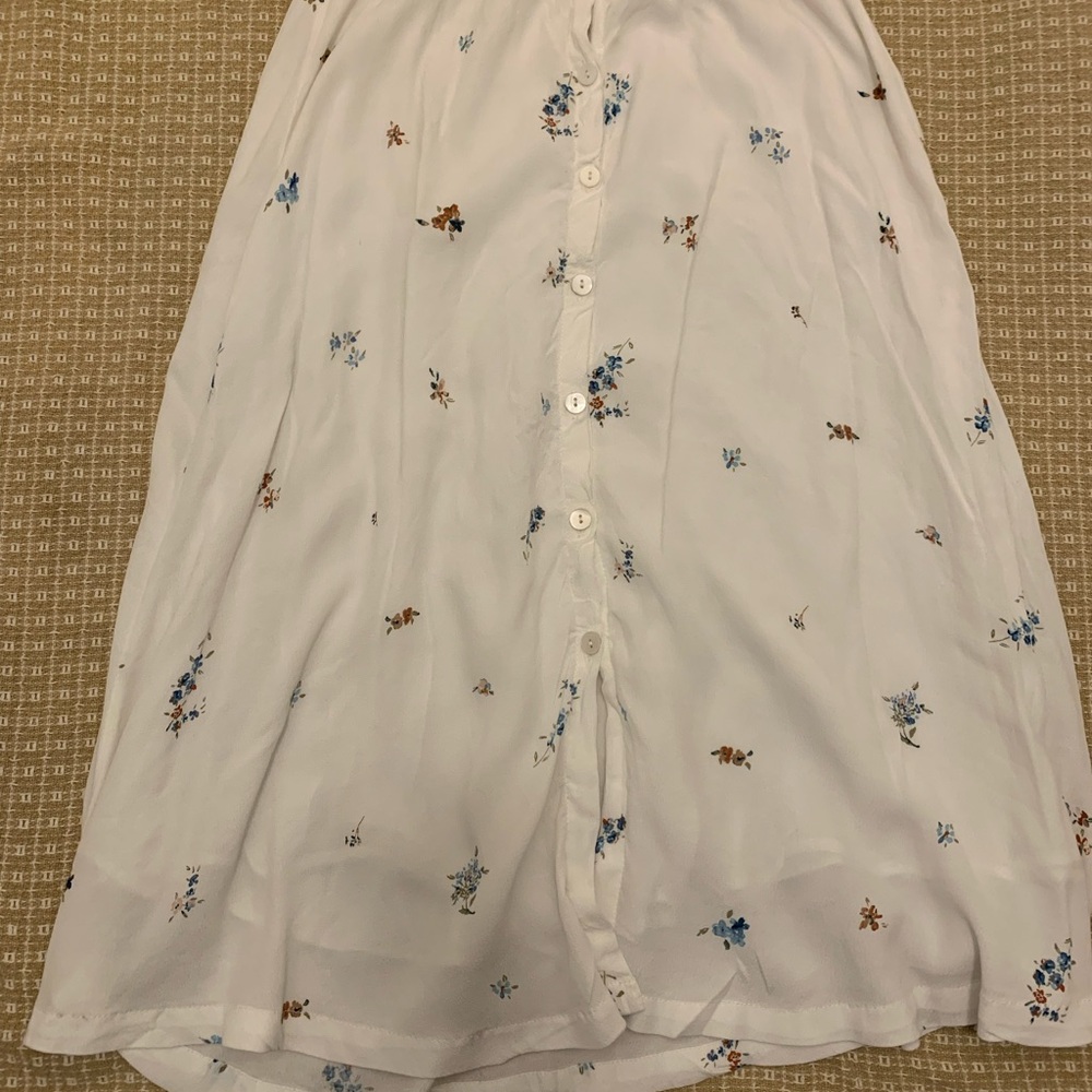 Lilyful White Floral Midi Skirt